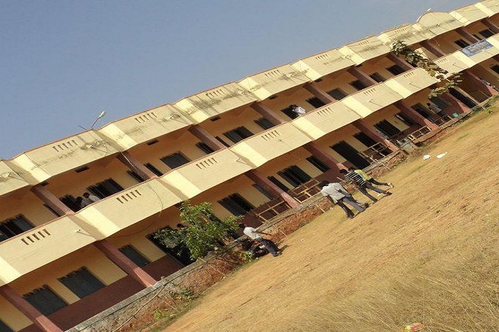https://cache.careers360.mobi/media/colleges/social-media/media-gallery/18260/2018/11/19/Campus View Of Mahendra Degree College Pathapatnam_Campus View.jpg